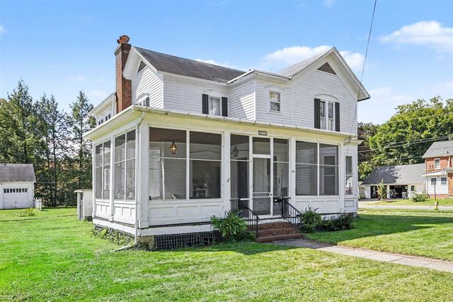 313 W Front Street, Buchanan, MI 49107