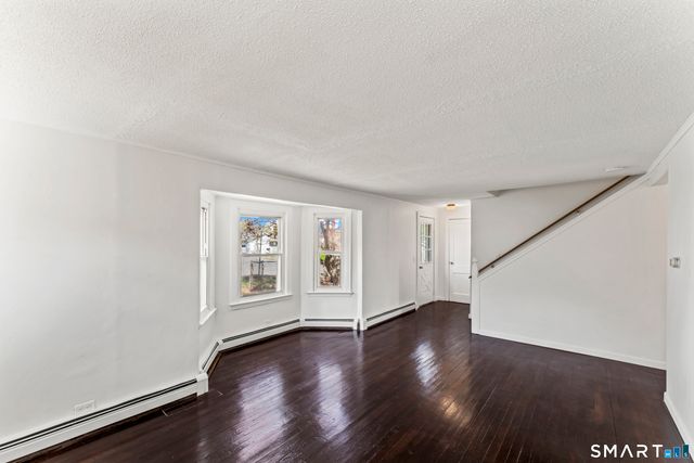 2 Manhassett Trail, Shelton, CT 06484