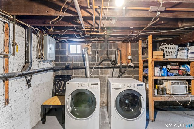 2 Manhassett Trail, Shelton, CT 06484