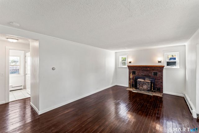 2 Manhassett Trail, Shelton, CT 06484