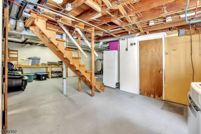 76 Hillside Rd, Sparta Twp., NJ 07871