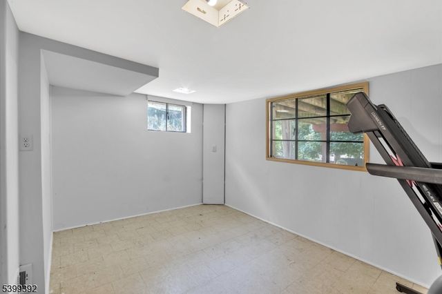 76 Hillside Rd, Sparta Twp., NJ 07871