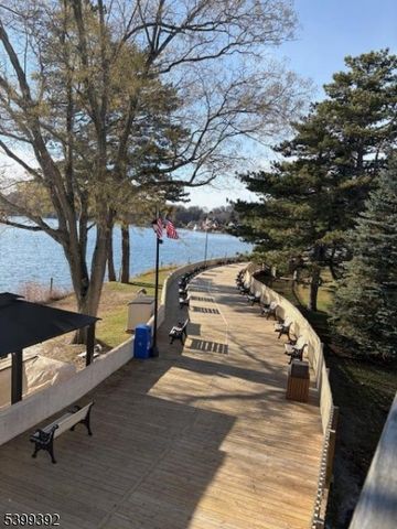 76 Hillside Rd, Sparta Twp., NJ 07871