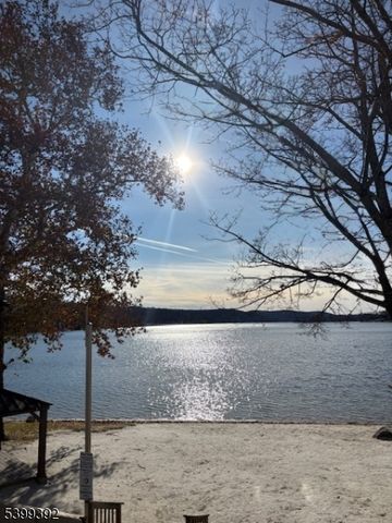 76 Hillside Rd, Sparta Twp., NJ 07871