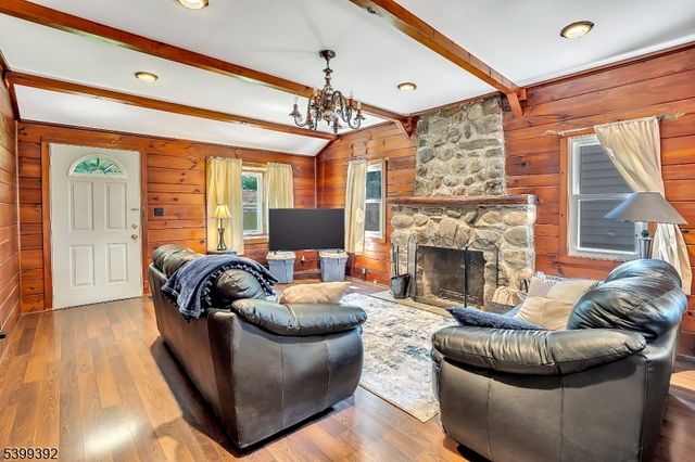 76 Hillside Rd, Sparta Twp., NJ 07871