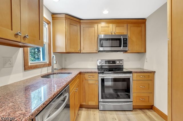 76 Hillside Rd, Sparta Twp., NJ 07871