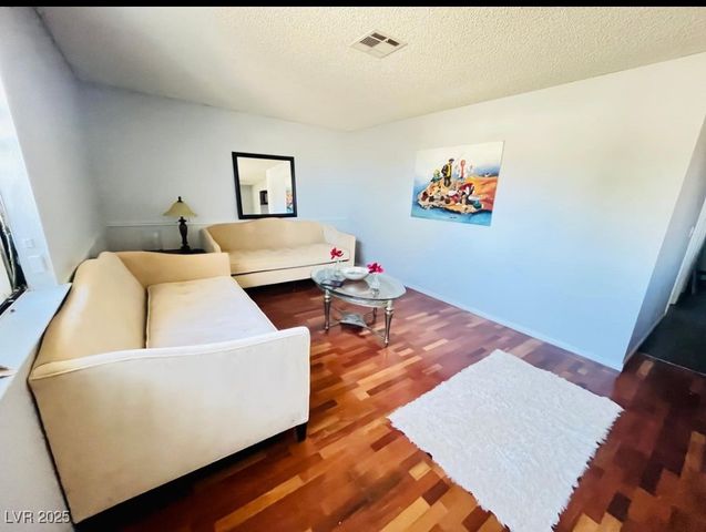 5701 Smoke Ranch Road D, Las Vegas, NV 89108