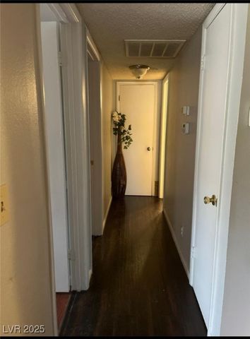 5701 Smoke Ranch Road D, Las Vegas, NV 89108