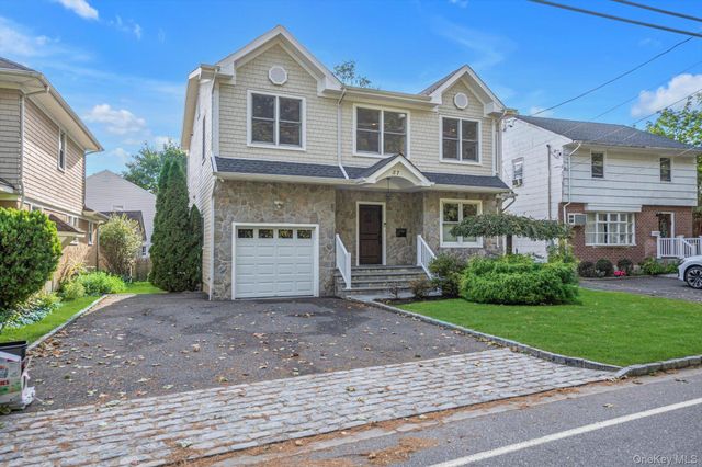 57 Red Ground Road, East Hills, NY 11577