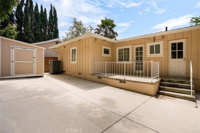 21823 Providencia Street, Woodland Hills, CA 91364