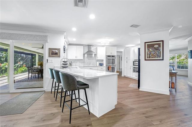 401 Panay AVE, Naples, FL 34113