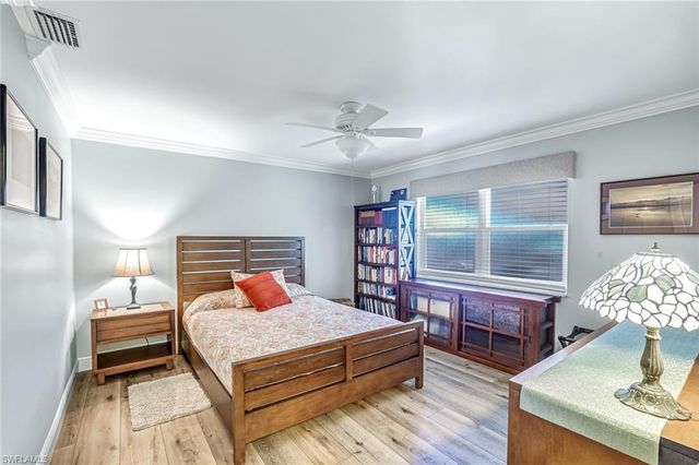 401 Panay AVE, Naples, FL 34113