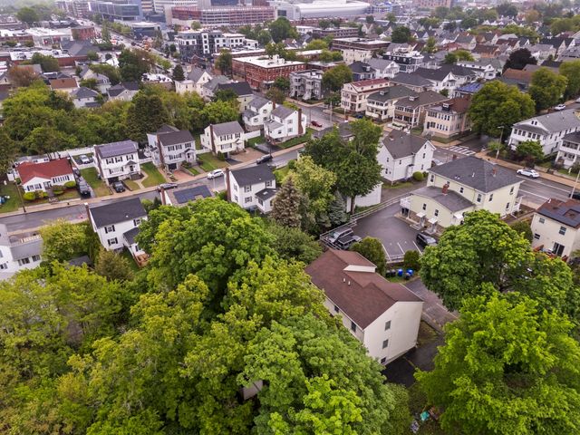 289 Market St B, Boston, MA 02135