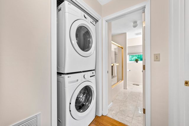 289 Market St B, Boston, MA 02135