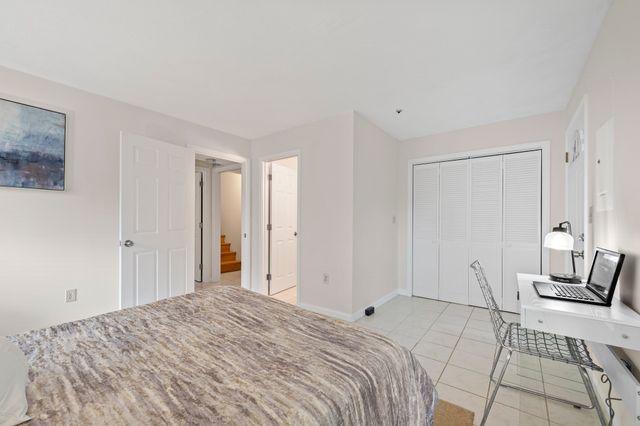 289 Market St B, Boston, MA 02135