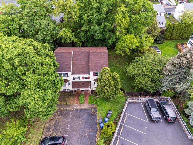 289 Market St B, Boston, MA 02135