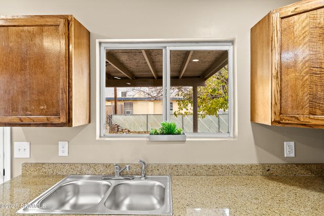 1173 Douglas Drive, Las Cruces, NM 88005