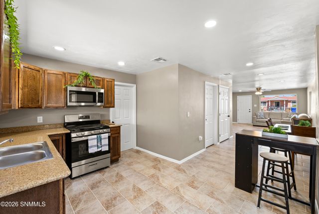 1173 Douglas Drive, Las Cruces, NM 88005