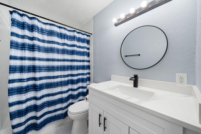 1117 & 1119 1st Ave N, Texas City, TX 77590