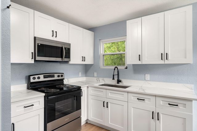 1117 & 1119 1st Ave N, Texas City, TX 77590