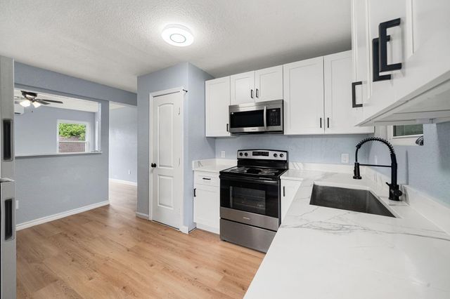 1117 & 1119 1st Ave N, Texas City, TX 77590