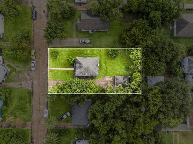 1117 & 1119 1st Ave N, Texas City, TX 77590