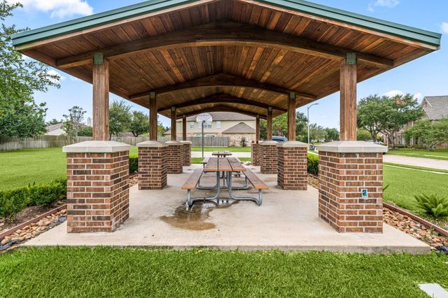 1117 & 1119 1st Ave N, Texas City, TX 77590