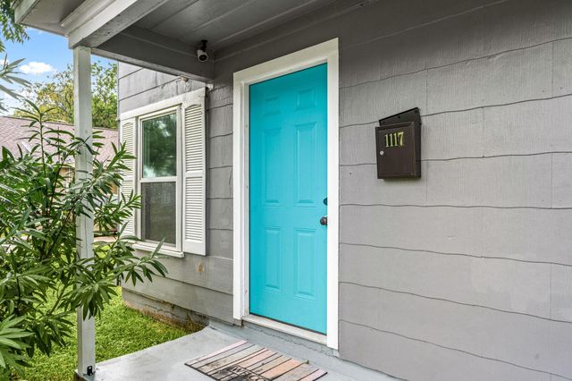 1117 & 1119 1st Ave N, Texas City, TX 77590