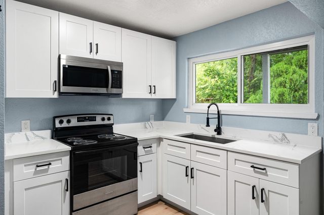 1117 & 1119 1st Ave N, Texas City, TX 77590