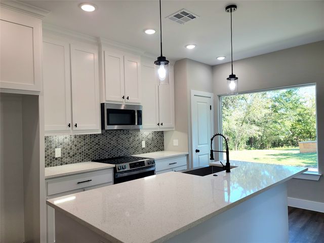 515 NE 5th Avenue, Durant, OK 74701