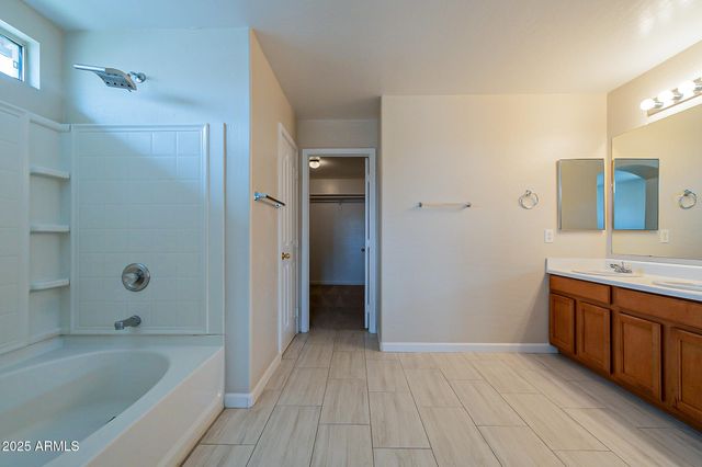 7265 W GARDENIA Avenue, Glendale, AZ 85303