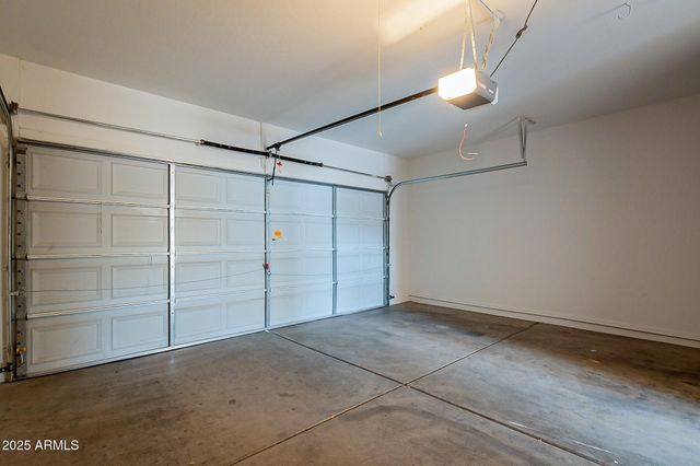 7265 W GARDENIA Avenue, Glendale, AZ 85303