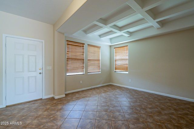 7265 W GARDENIA Avenue, Glendale, AZ 85303