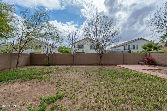 7265 W GARDENIA Avenue, Glendale, AZ 85303
