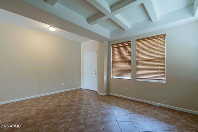 7265 W GARDENIA Avenue, Glendale, AZ 85303