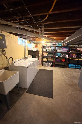 1864 Huron Street, Monroe, MI 48161