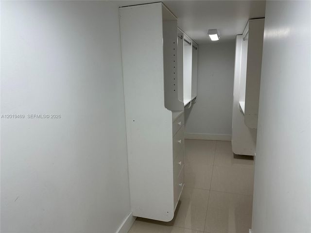 6039 Collins Ave 1221, Miami Beach, FL 33140
