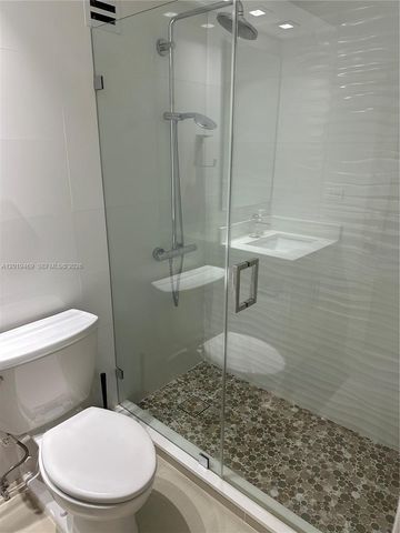 6039 Collins Ave 1221, Miami Beach, FL 33140