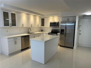 6039 Collins Ave 1221, Miami Beach, FL 33140