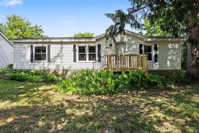 12057 M-40, Gobles, MI 49055