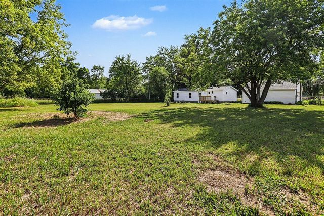 12057 M-40, Gobles, MI 49055