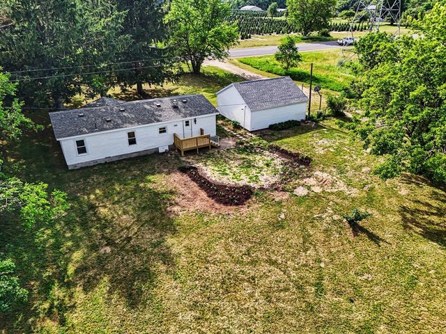 12057 M-40, Gobles, MI 49055