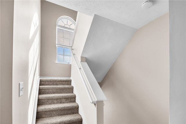 520 Ten Point Lane, Cranberry Twp, PA 16066