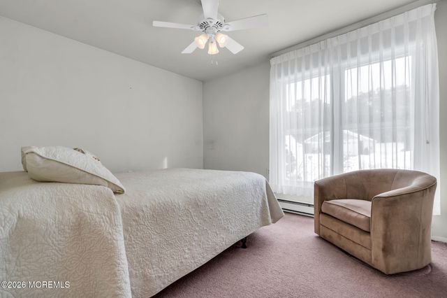 26 Maidstone Way, Manchester, NJ 08759