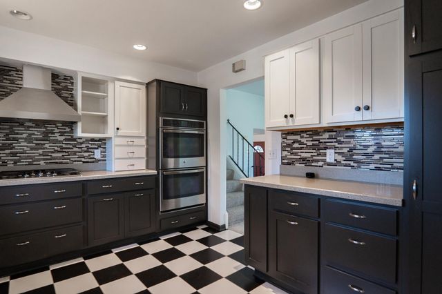 7740 Arlington Avenue North, Brooklyn Park, MN 55443