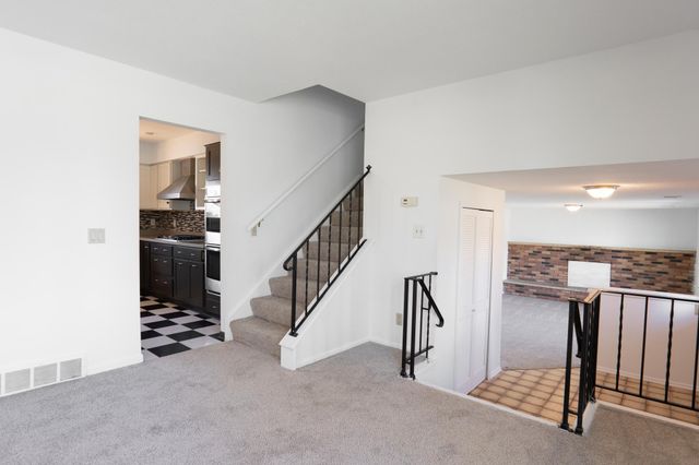 7740 Arlington Avenue North, Brooklyn Park, MN 55443