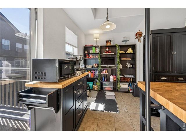 18767 E Yale Cir B, Aurora, CO 80013