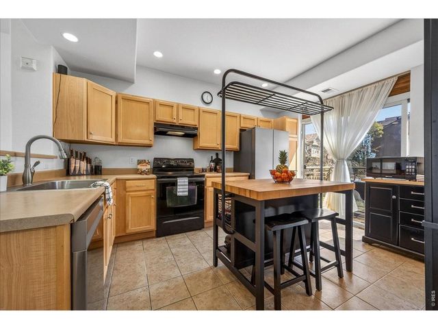 18767 E Yale Cir B, Aurora, CO 80013