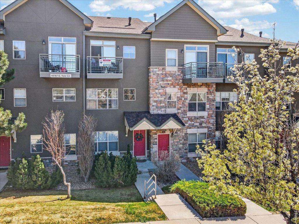 18767 E Yale Cir B, Aurora, CO 80013