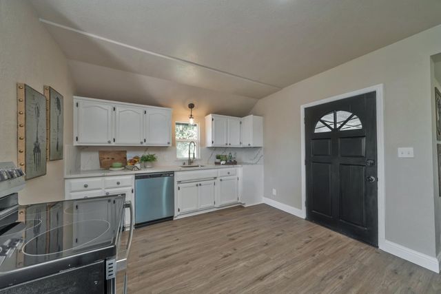 7045 Mount Vernon Rd, Auburn, CA 95603